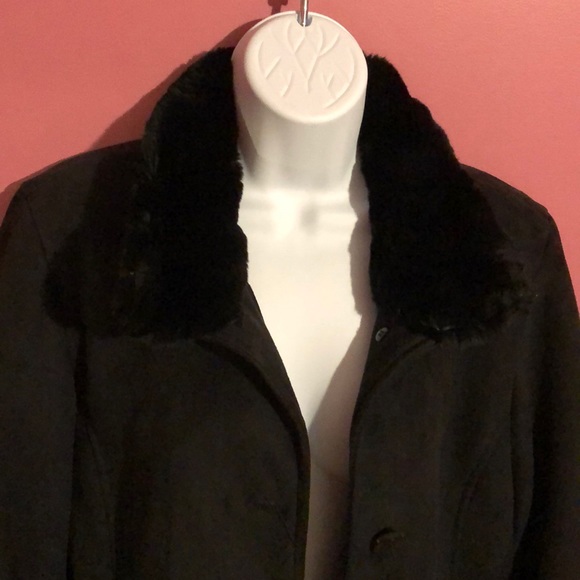 Dana Buchman faux shearling w/ real fur collar - Picture 2 of 7